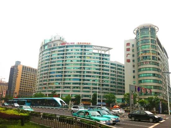 常州亮彩電子有限公司成立，注冊地：江蘇省常州市新北區(qū)府琛廣場